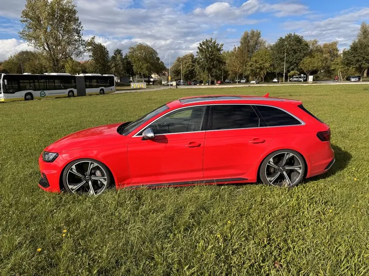 Audi RS4