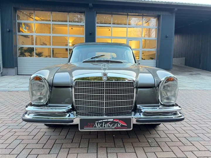 Mercedes-Benz 280
