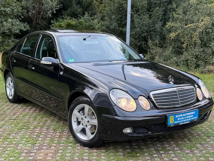 Mercedes-Benz E 220