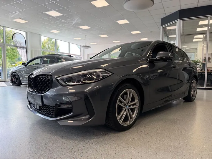 BMW 118