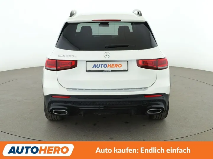 Mercedes-Benz GLB 200