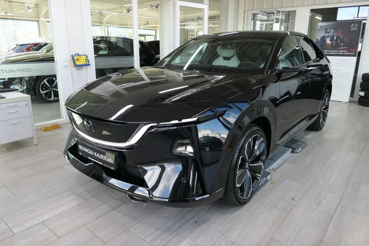 Mazda CX-6e