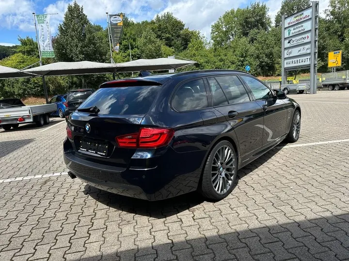 BMW 525
