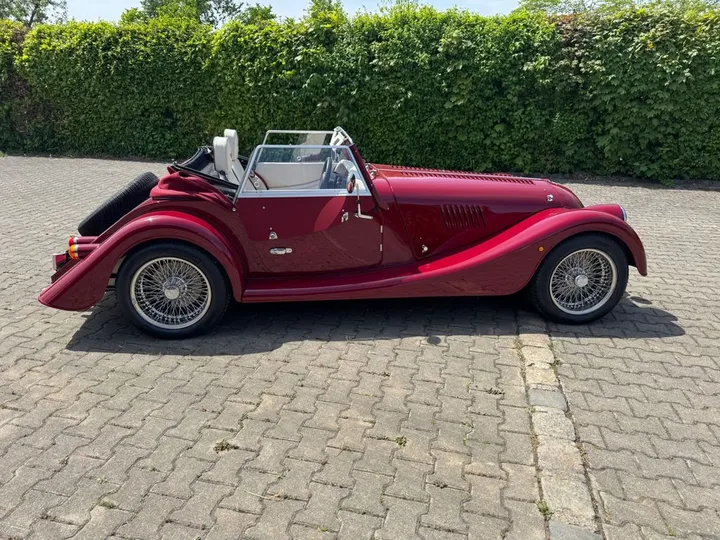 Morgan Plus 4