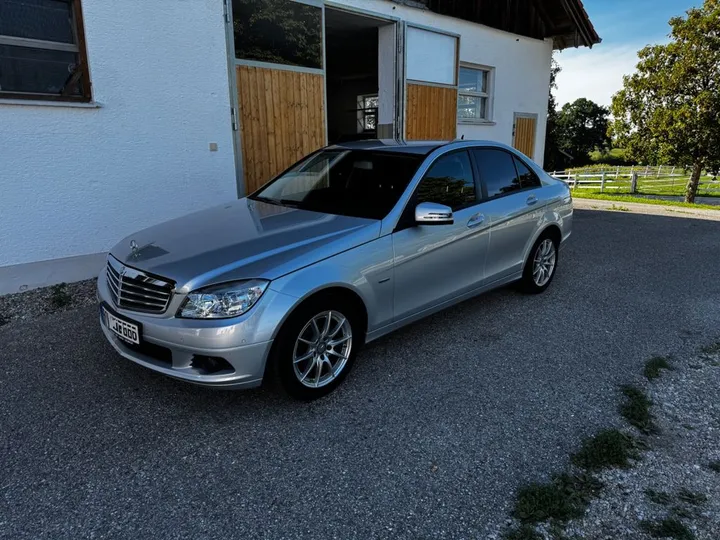 Mercedes-Benz C 180