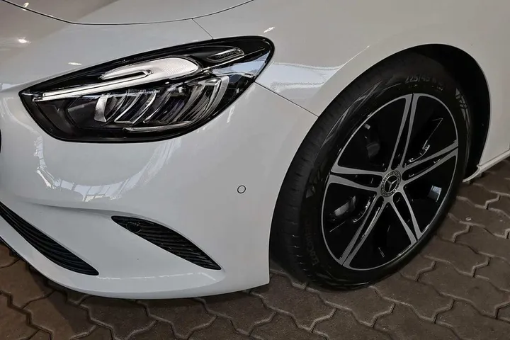 Mercedes-Benz B 200
