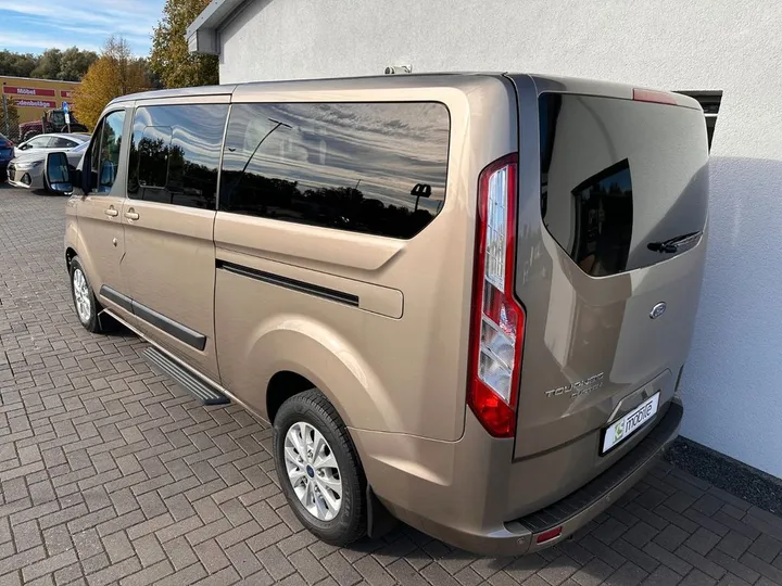 Ford Tourneo Custom