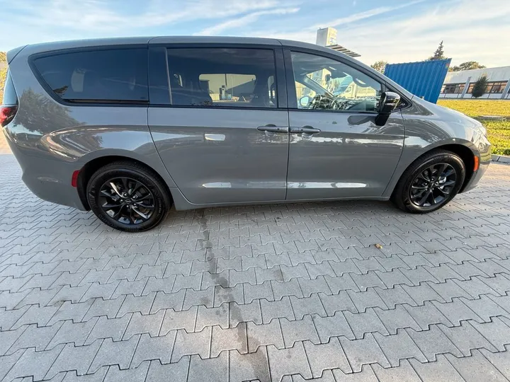 Chrysler Pacifica