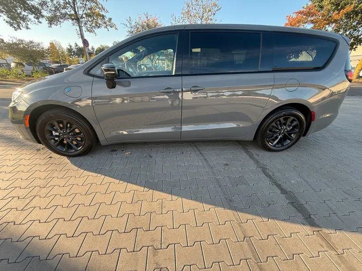Chrysler Pacifica