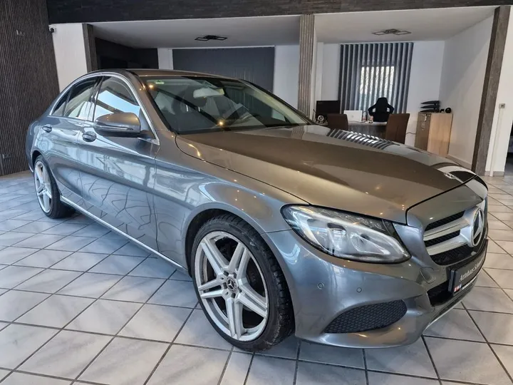 Mercedes-Benz C 300