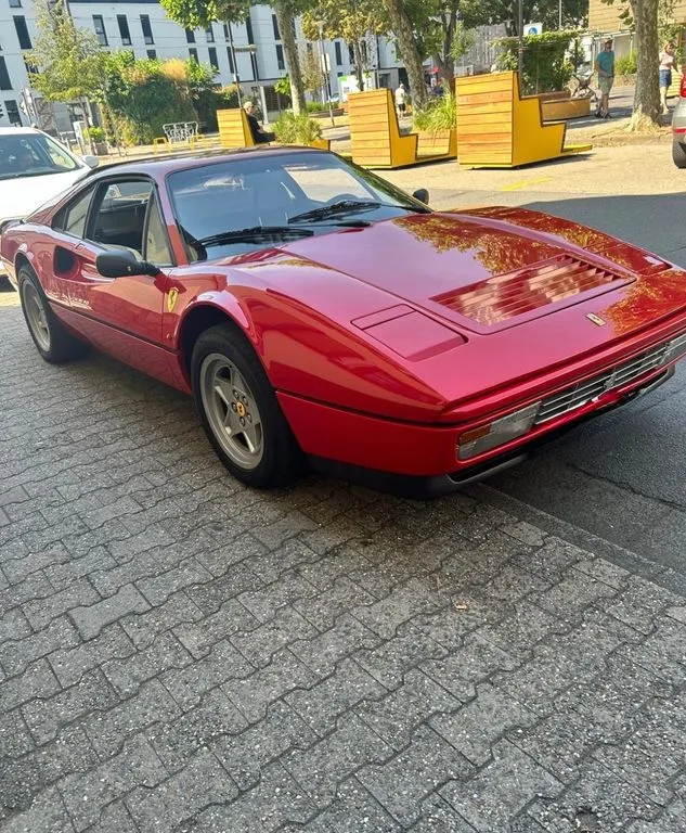Ferrari 328