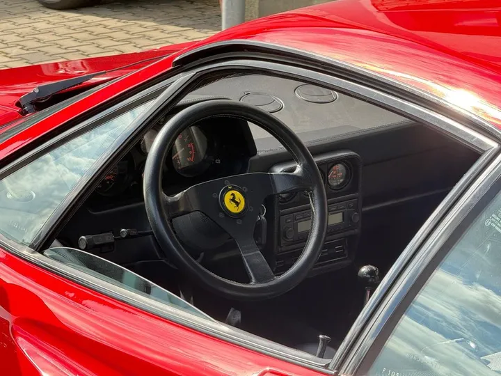 Ferrari 328