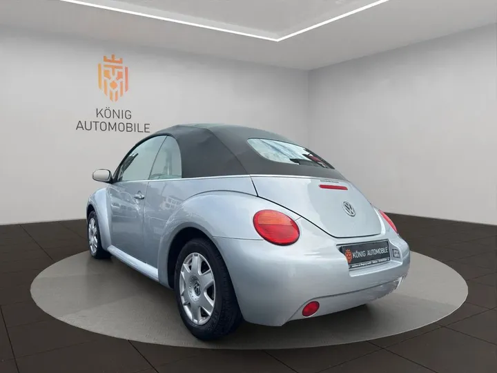 Volkswagen New Beetle
