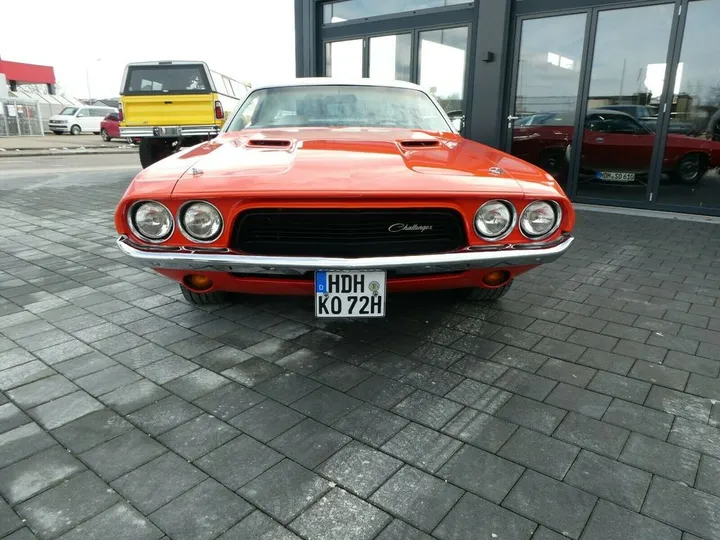 Dodge Challenger