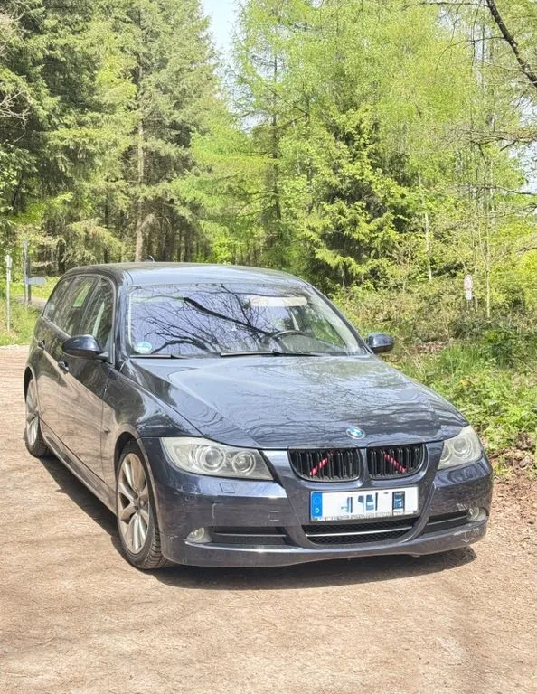 BMW 330