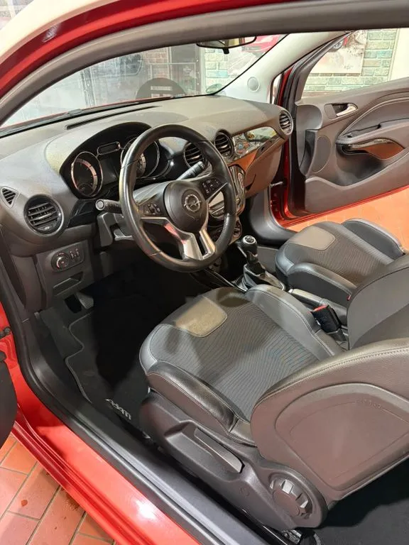 Opel Adam
