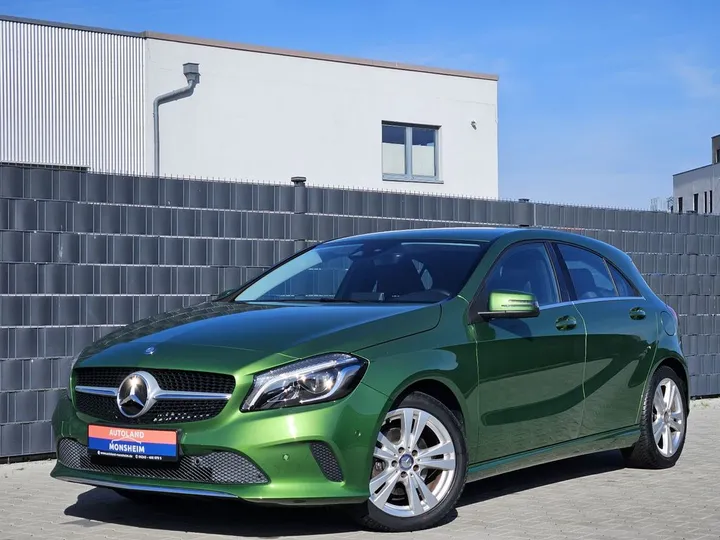 Mercedes-Benz A 220