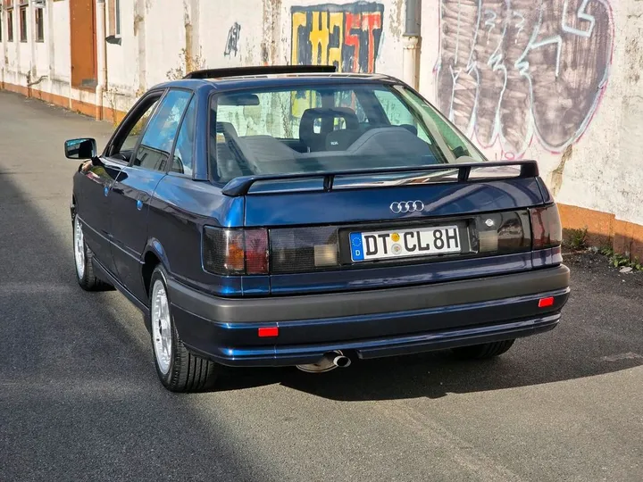 Audi 80