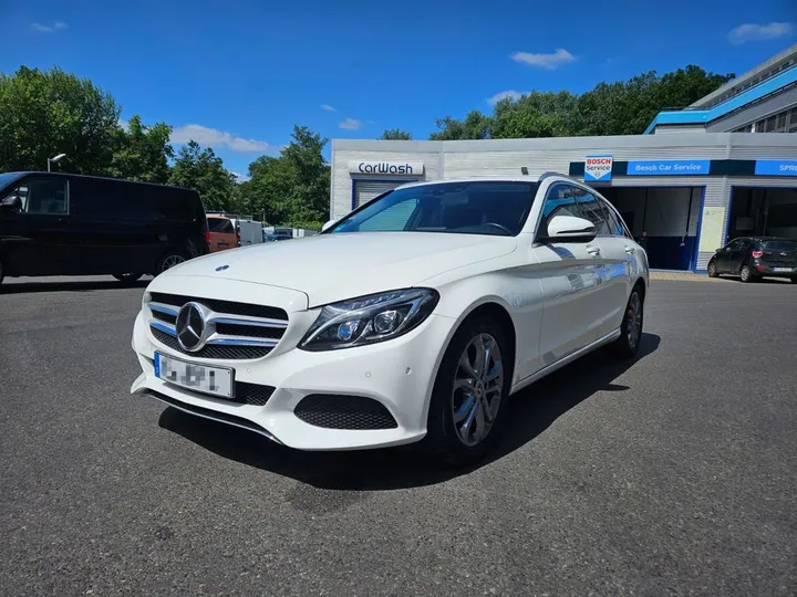 Mercedes-Benz C 220