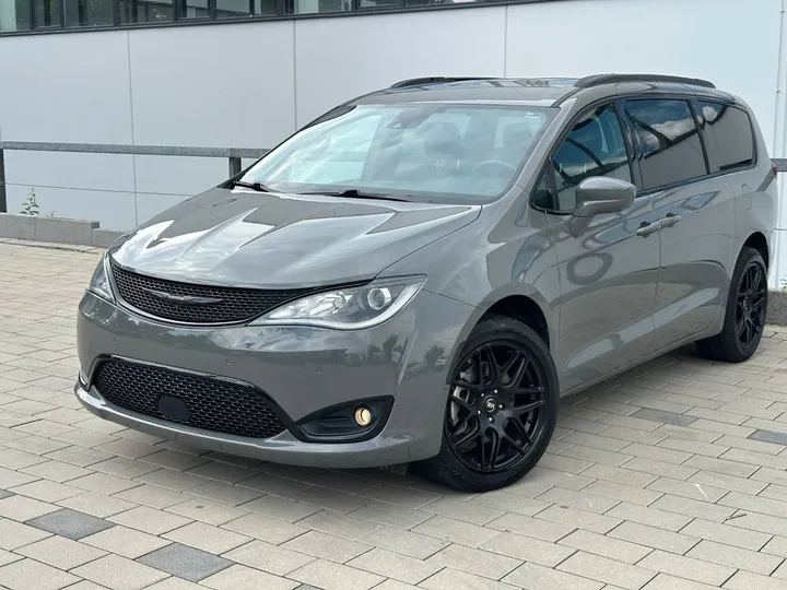 Chrysler Pacifica