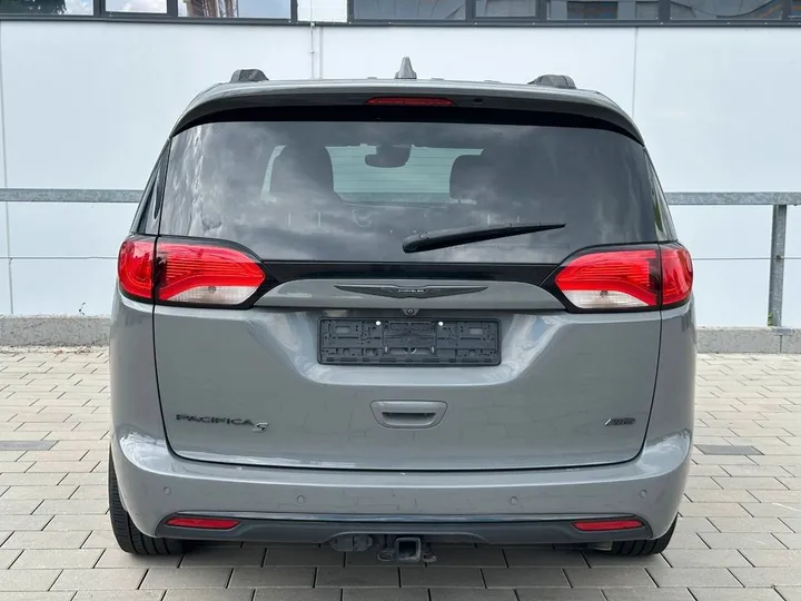 Chrysler Pacifica