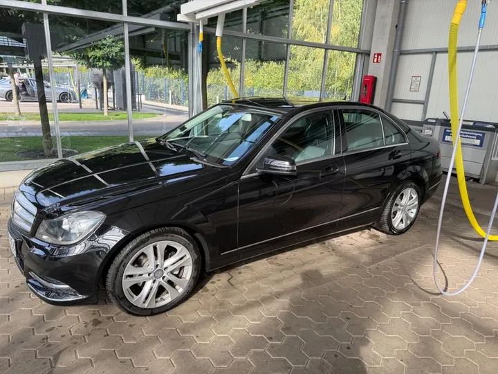 Mercedes-Benz C 180