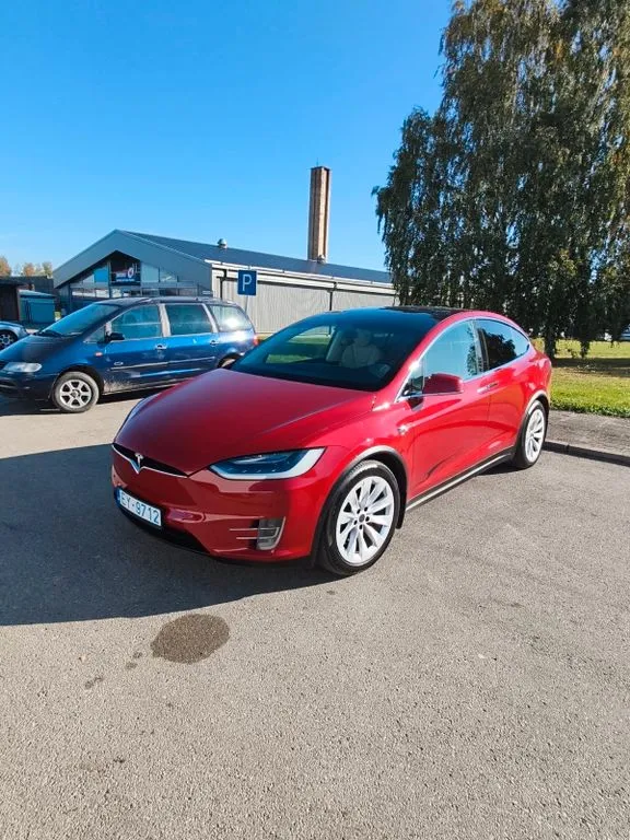 Tesla Model X