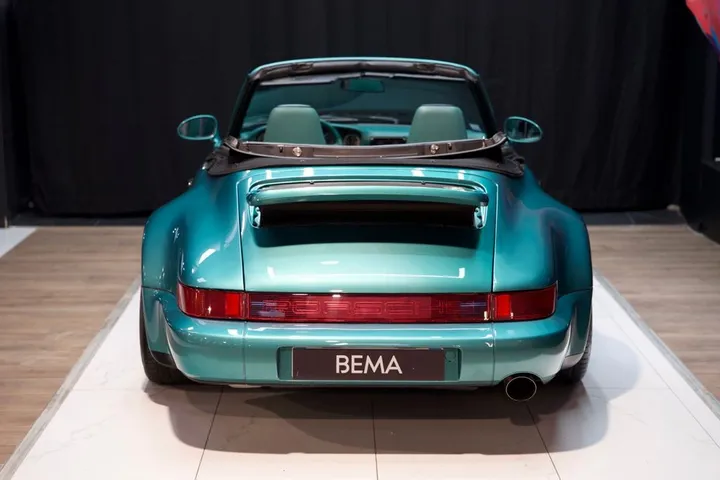 Porsche 964