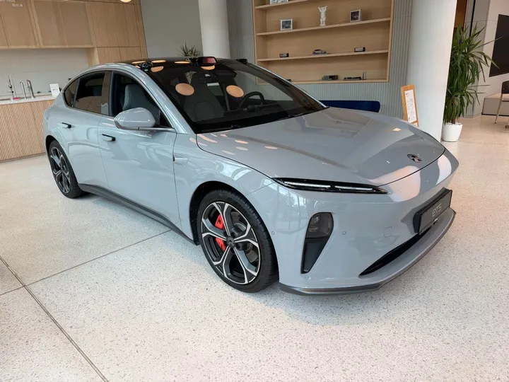 NIO ET5