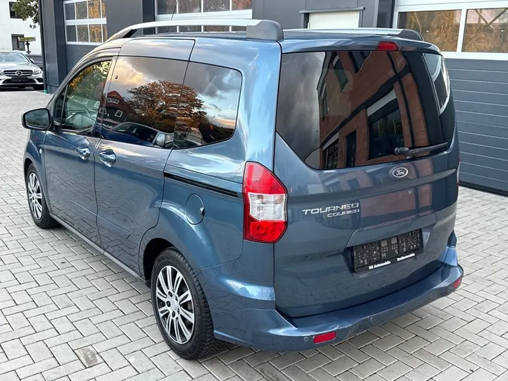 Ford Tourneo Courier