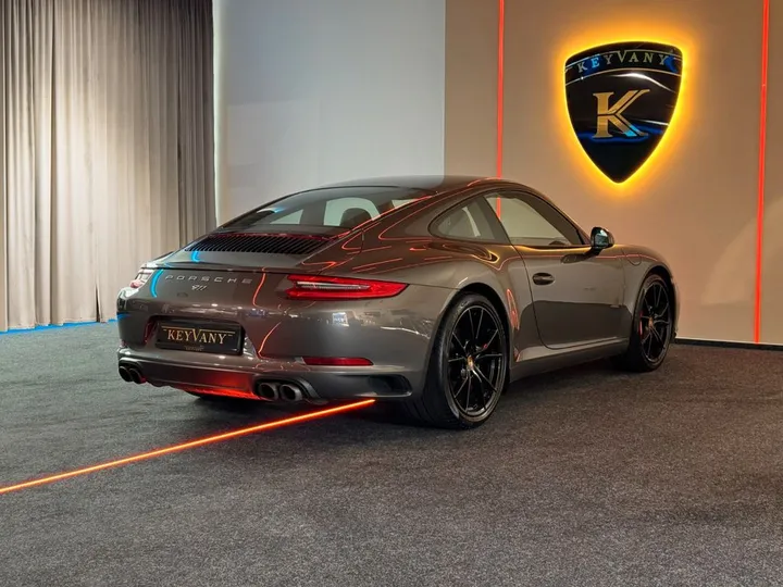 Porsche 991