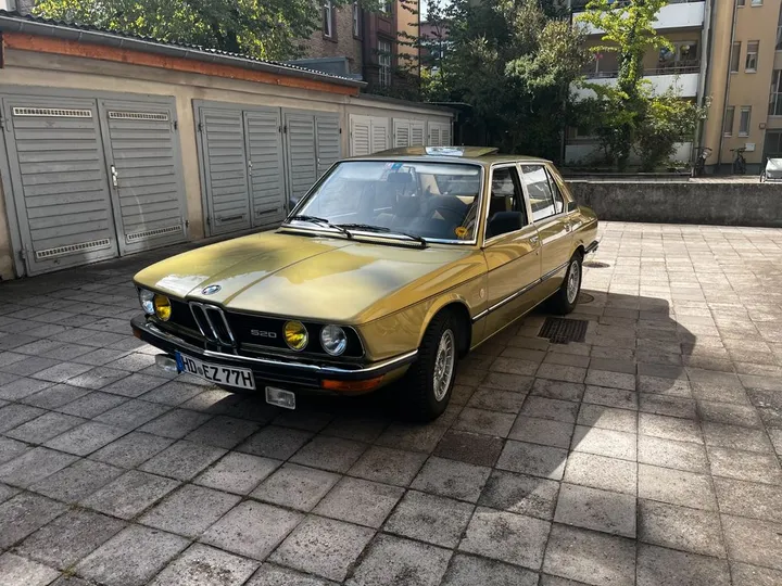 BMW 520