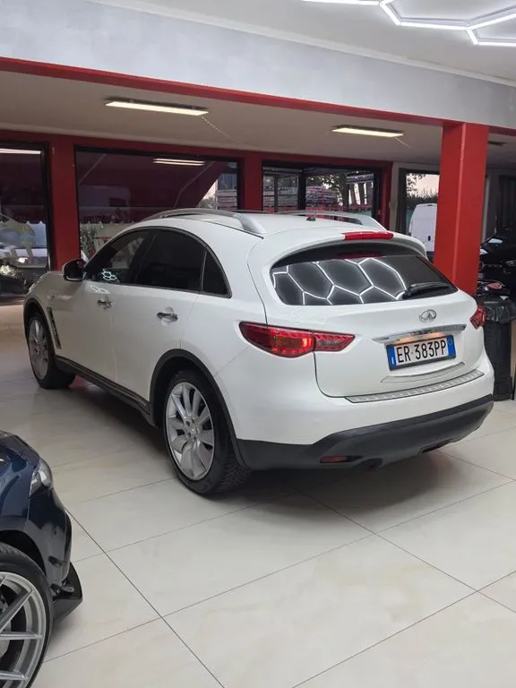 Infiniti FX
