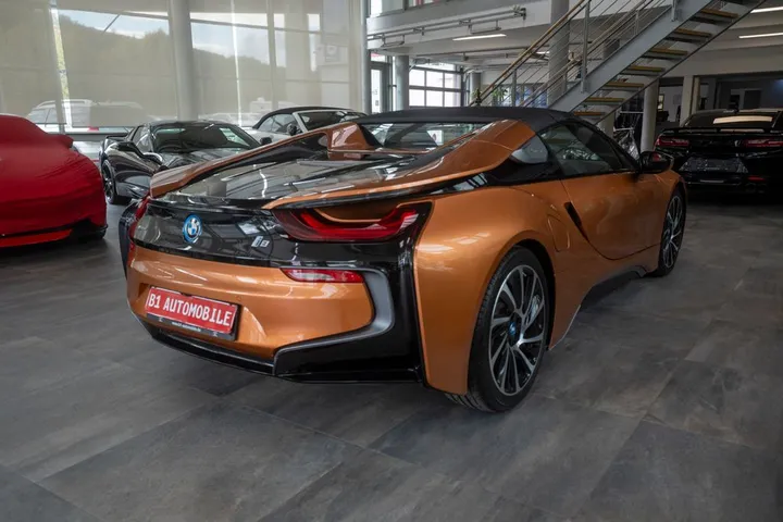 BMW i8