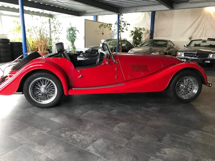Morgan Plus 8