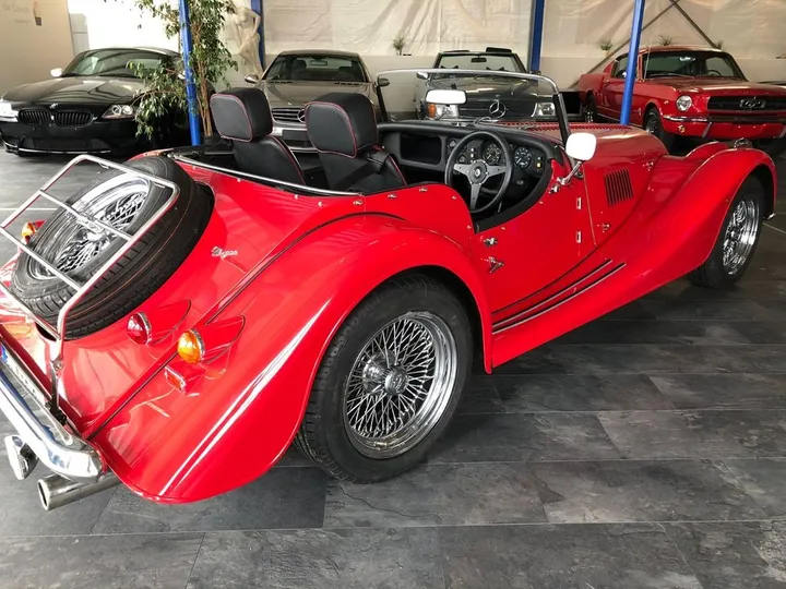 Morgan Plus 8