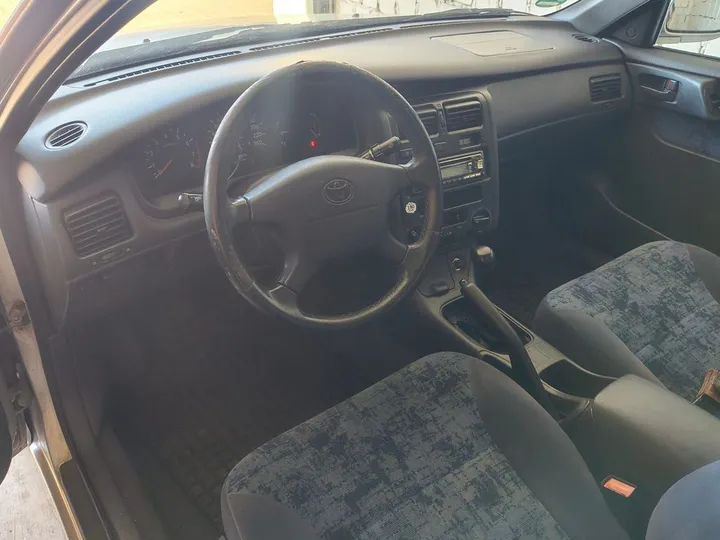 Toyota Carina