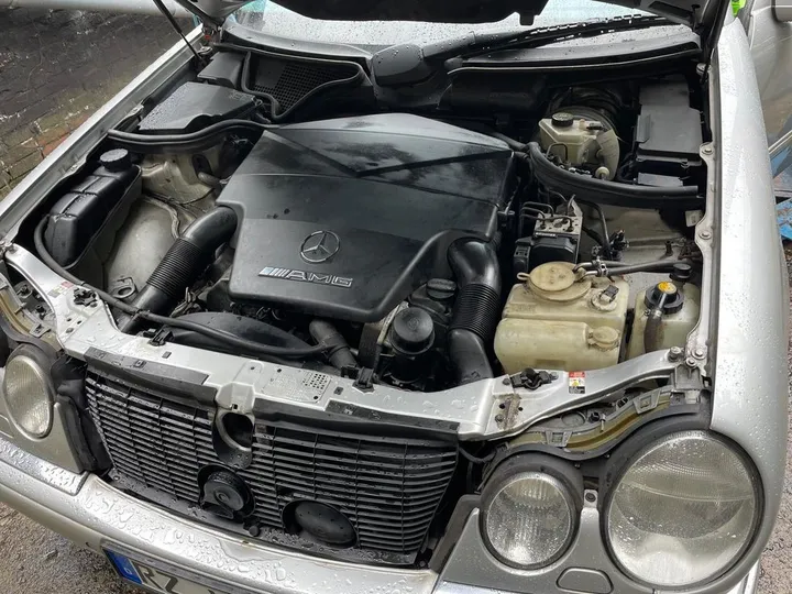 Mercedes-Benz E 55 AMG