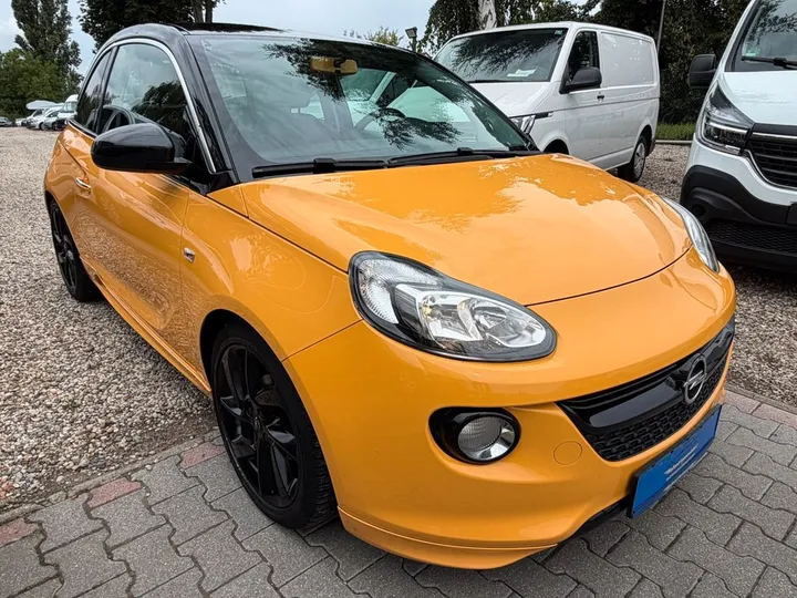 Opel Adam
