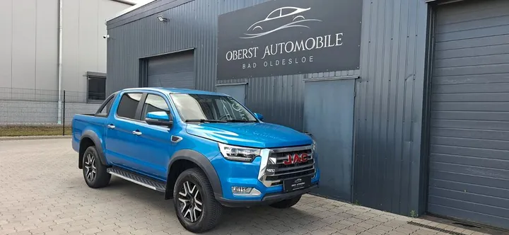 JAC 8 Pro