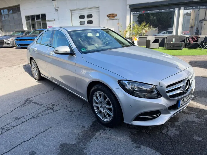 Mercedes-Benz C 200