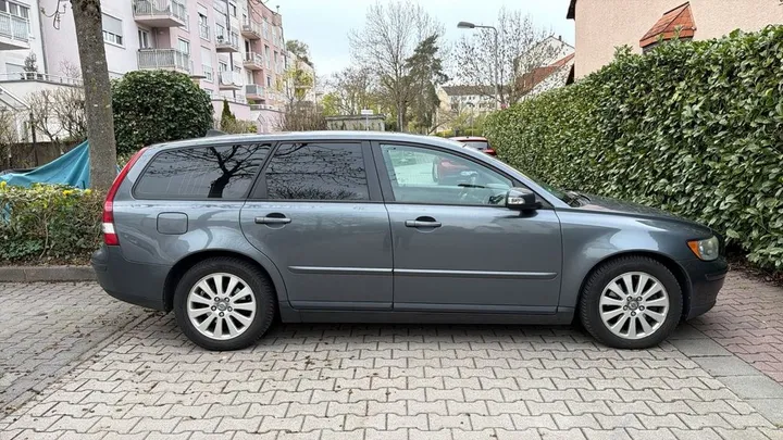 Volvo V50