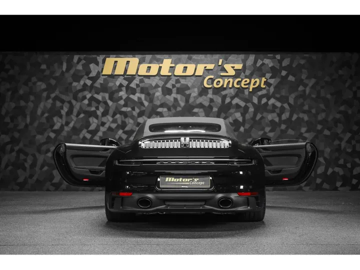 Porsche 992