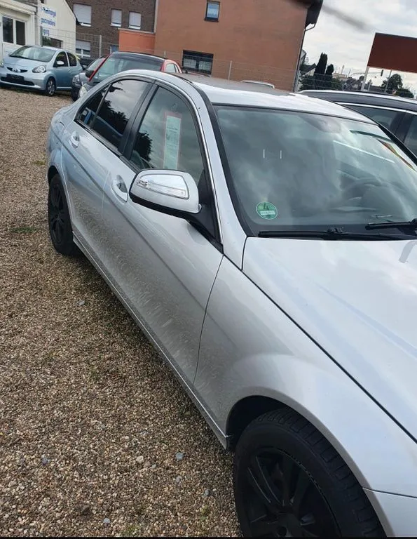 Mercedes-Benz C 200