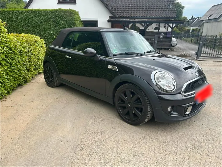 MINI Cooper SD Cabrio