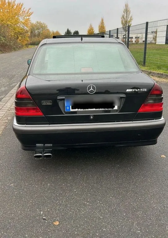 Mercedes-Benz C 240