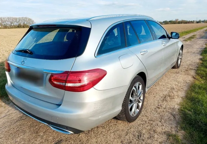 Mercedes-Benz C 180