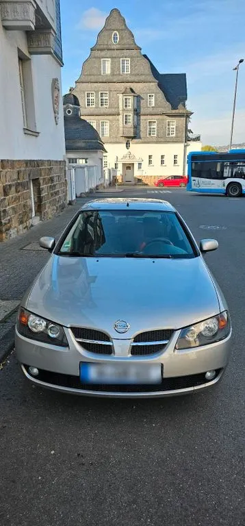 Nissan Almera