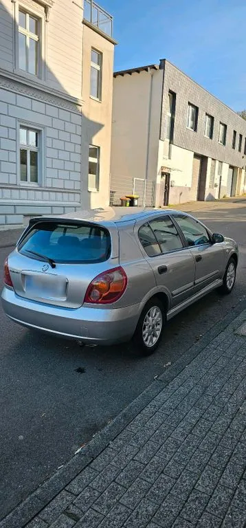 Nissan Almera