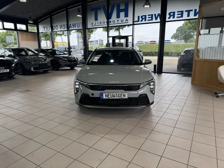 Kia K4